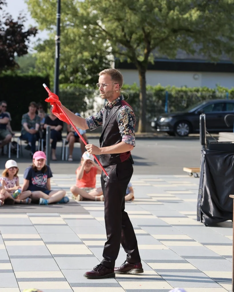 eligius durant un spectacle extérieur
